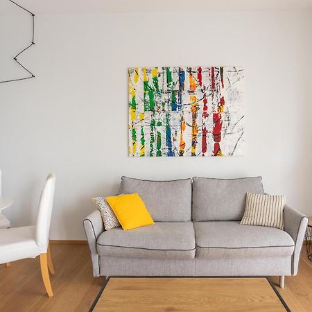 Suite 51 Appartamento Con Terrazzo A 50 Mt Dal Lago - Private Parking (Adults Only) อาโรนา ภายนอก รูปภาพ