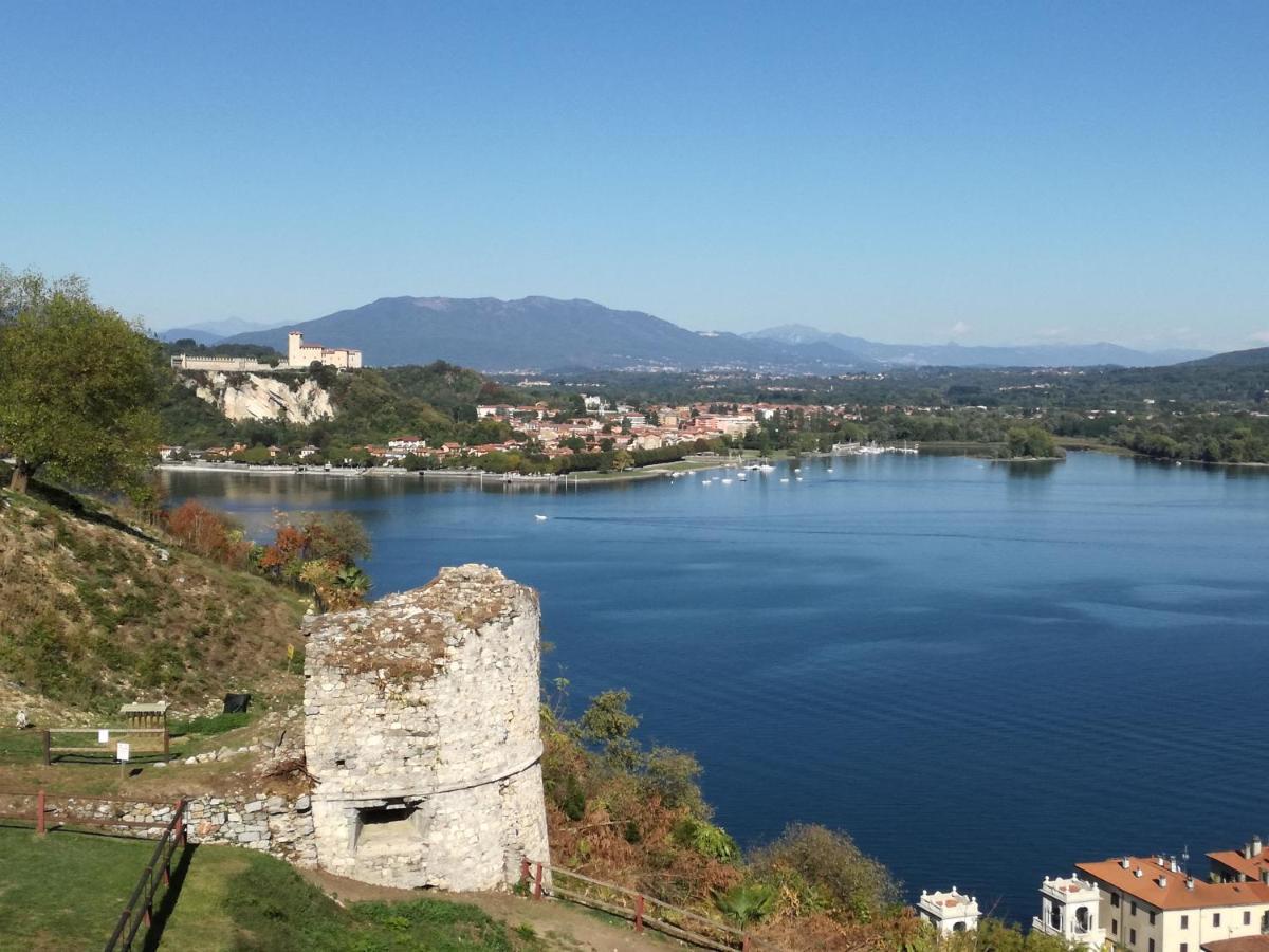 Suite 51 Appartamento Con Terrazzo A 50 Mt Dal Lago - Private Parking (Adults Only) อาโรนา ภายนอก รูปภาพ