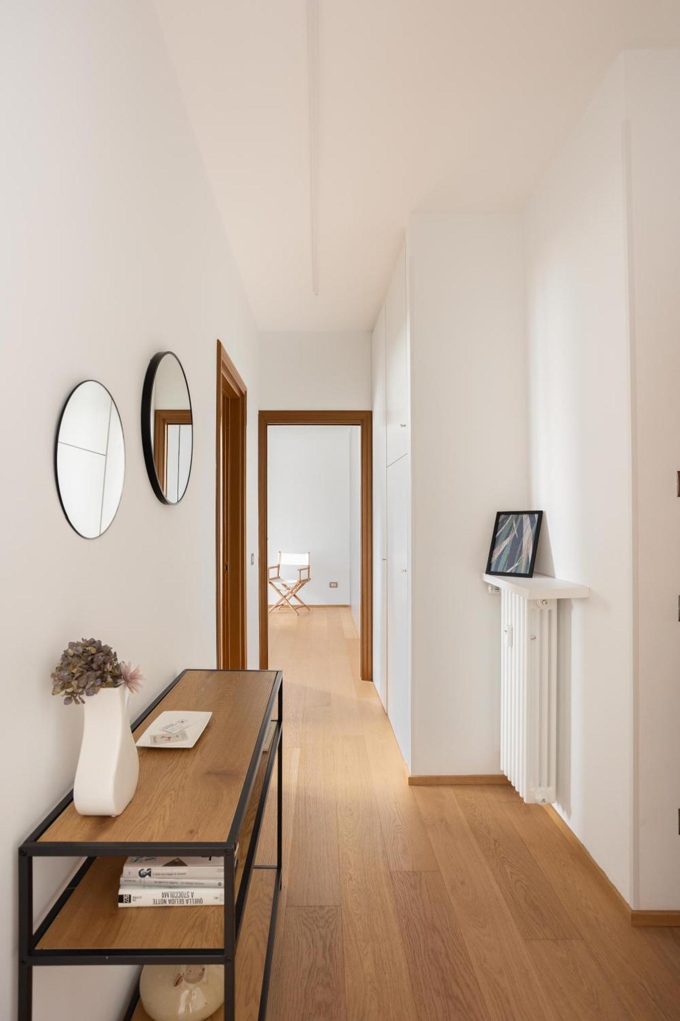Suite 51 Appartamento Con Terrazzo A 50 Mt Dal Lago - Private Parking (Adults Only) อาโรนา ภายนอก รูปภาพ