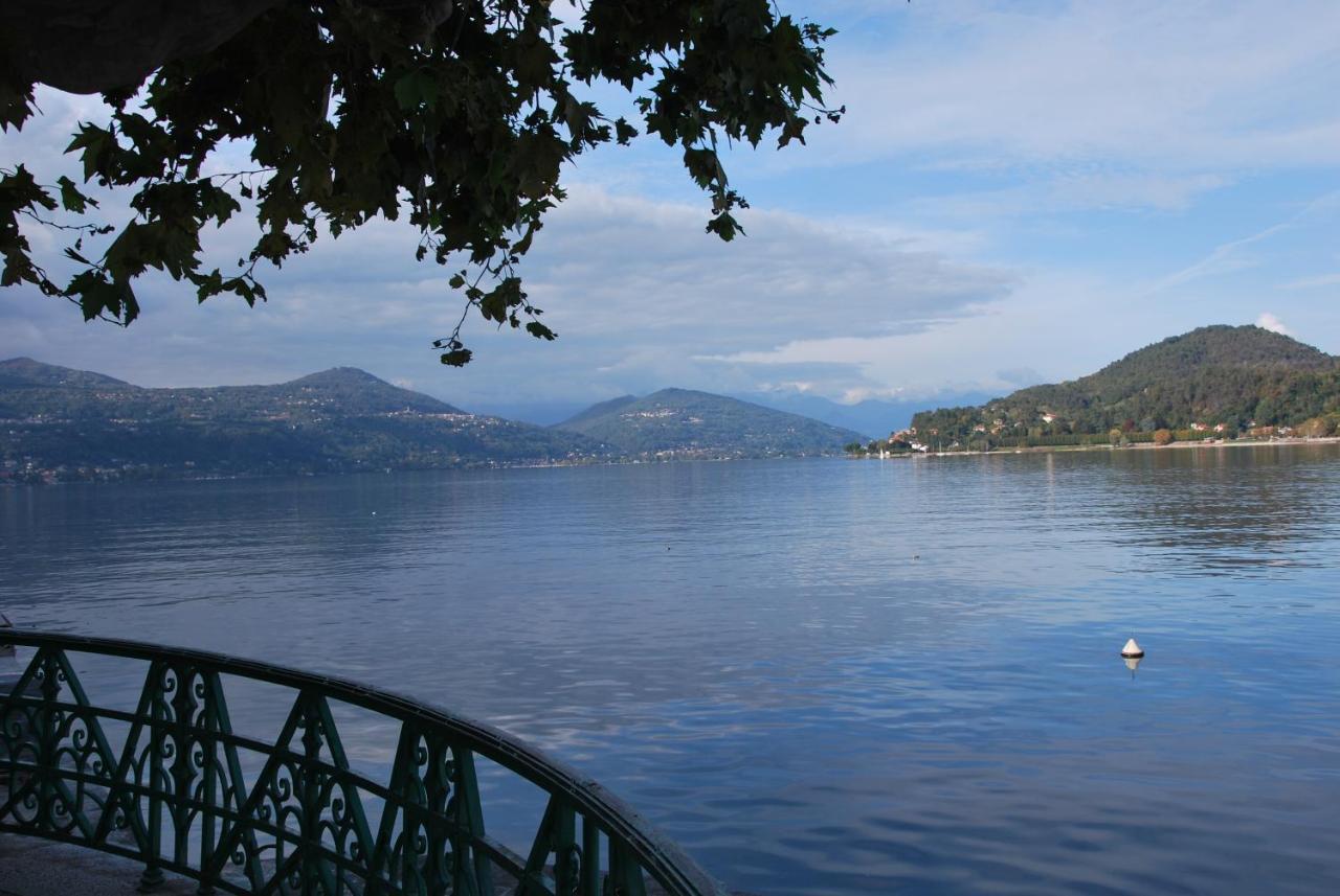 Suite 51 Appartamento Con Terrazzo A 50 Mt Dal Lago - Private Parking (Adults Only) อาโรนา ภายนอก รูปภาพ